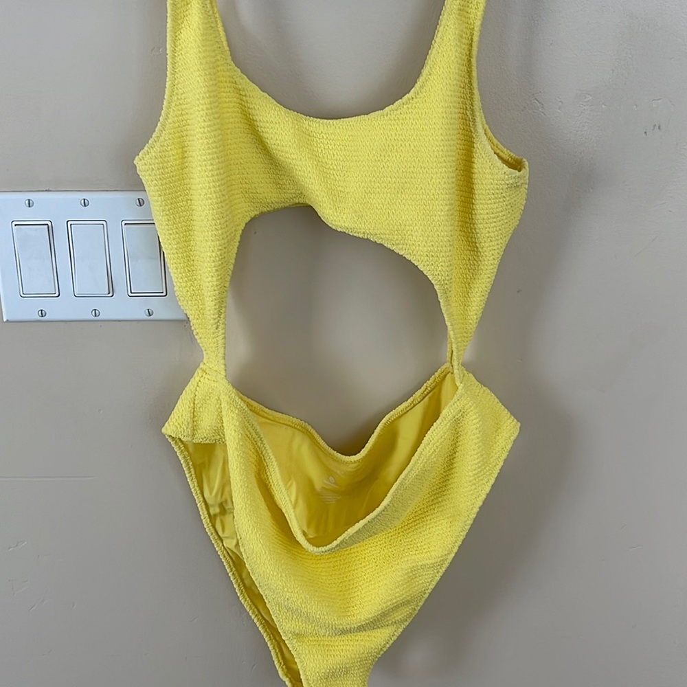 PAC sun one piece swim suit with cut out  size large
